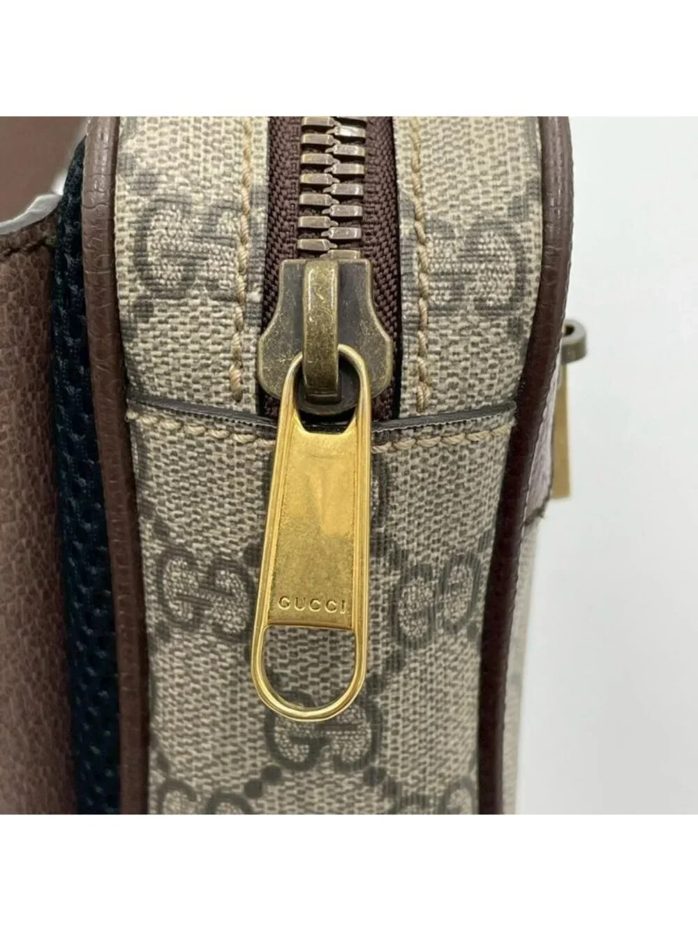Gucci GG Supreme Leather Bag Beige